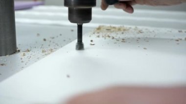 Ayrıntılar delik delme