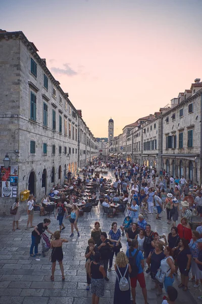 Stradun, centro histórico de Dubrovnik, Croacia — Foto de Stock