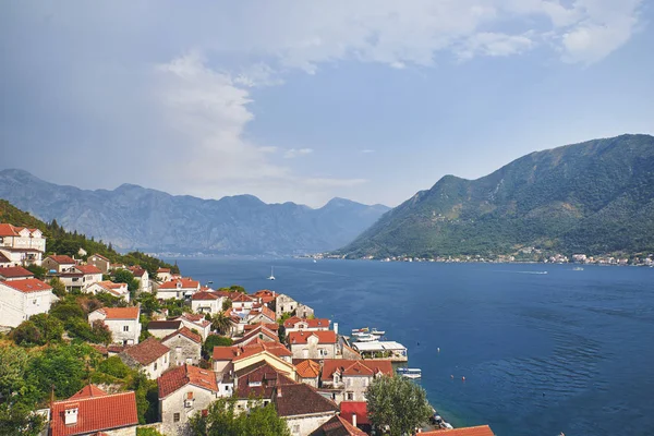 Kotor Körfezi çan kulesi, Kilisesi Aziz Nikola Perast, Karadağ'dan