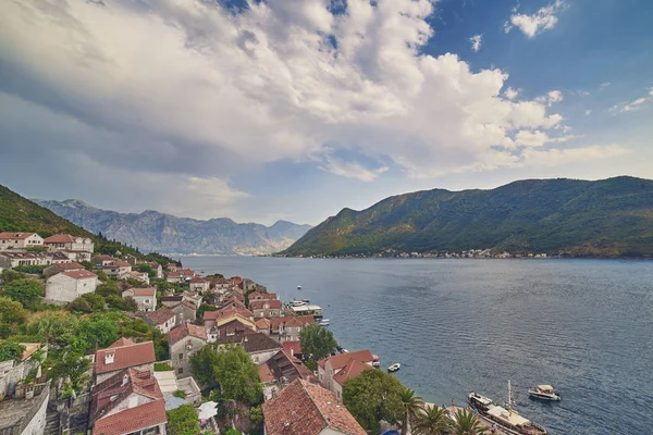 Kotor Körfezi çan kulesi, Kilisesi Aziz Nikola Perast, Karadağ'dan