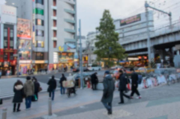 上野駅の近くの路上のぼやけ background.one — ストック写真