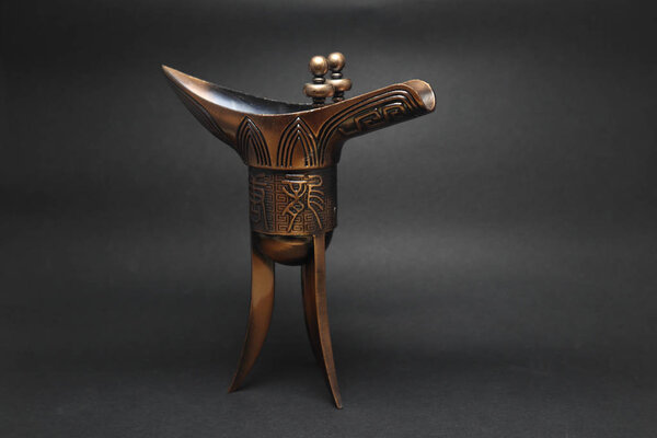 Древнекитайская чашка вина