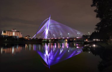 Putrajaya, Malezya 'daki modern fütürist köprü