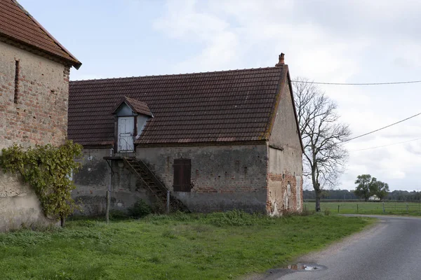 法国勃艮第的农场建筑 — 图库照片