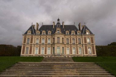 Sceaux Şatosu, 1661 'de ve Fransa' da Paris yakınlarında inşa edildi.