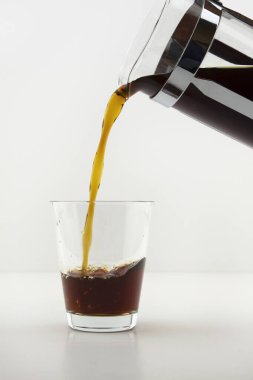 Bir kahve fincanına yakın çekim.