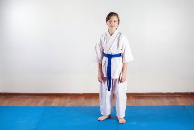 Çocuklar, savaş sanatları teknikleri iş. Pozisyon mücadele