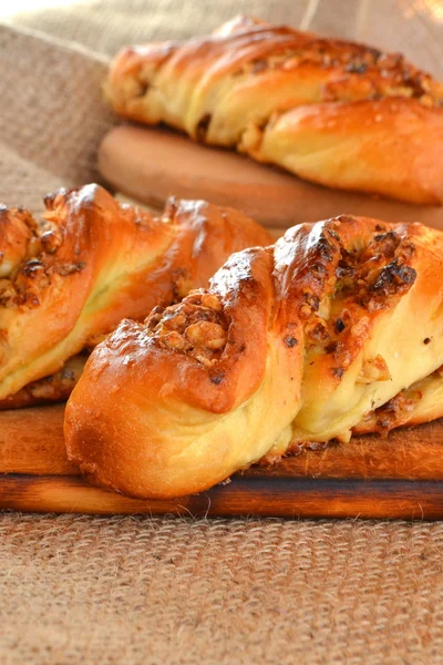 Sweet buns with walnuts, home baking — Stock Photo, Image