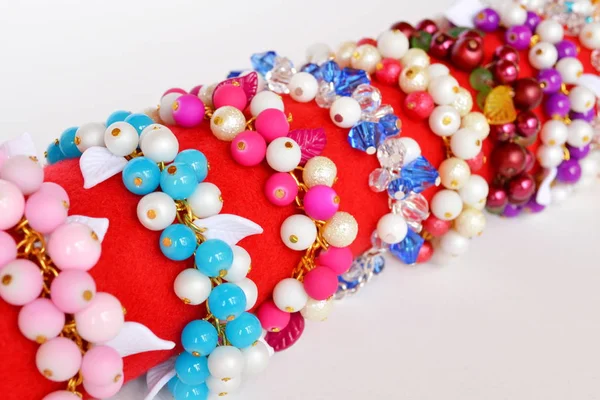Conjunto de pulseiras - pulseiras coloridas de contas — Fotografia de Stock