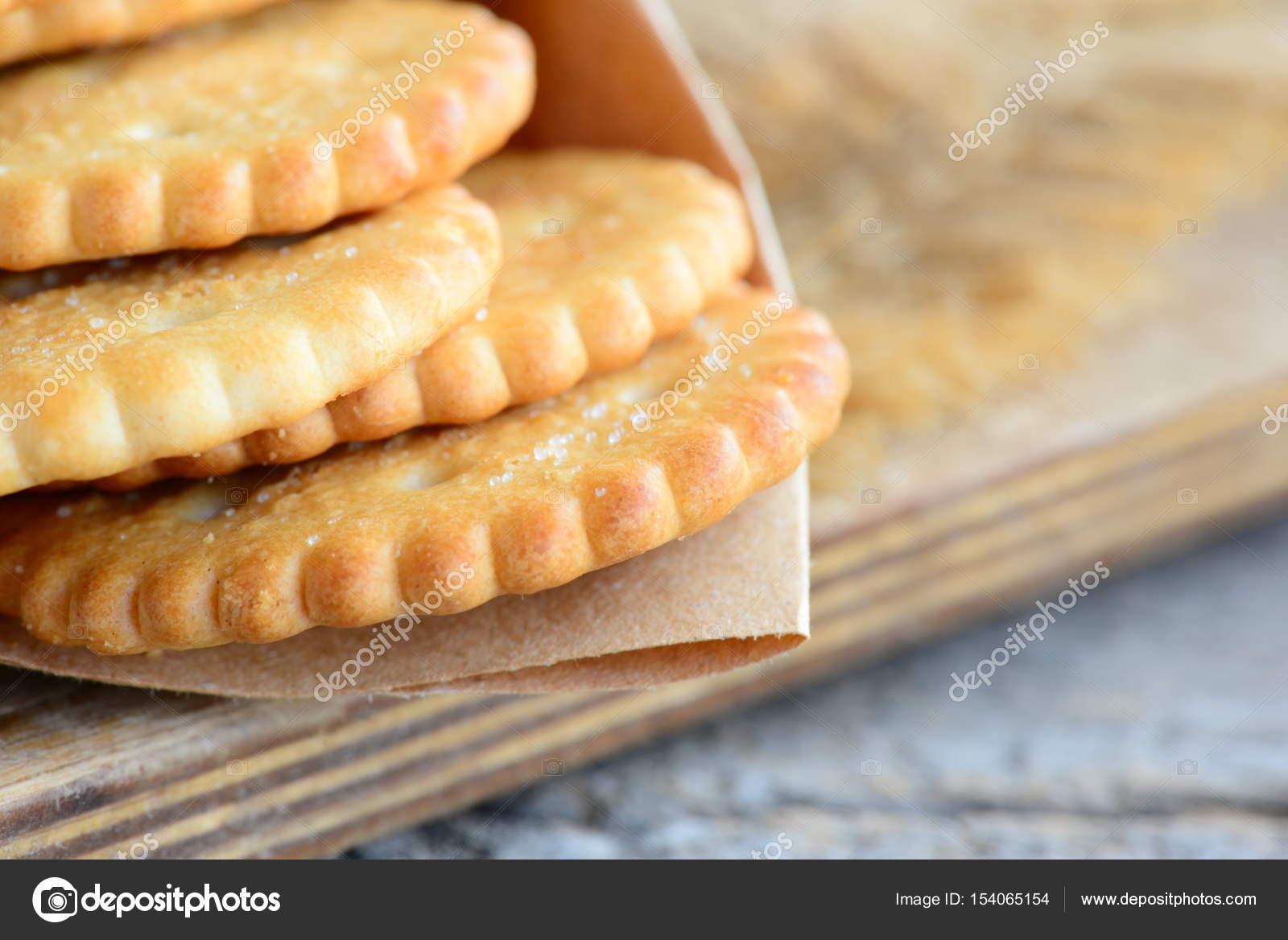 childrens wooden biscuits