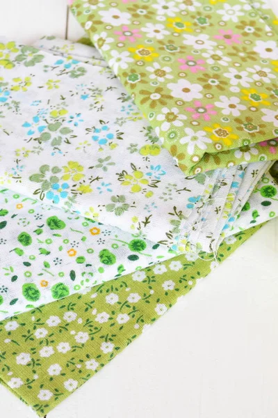 Conjunto de tela con patrón floral — Foto de Stock