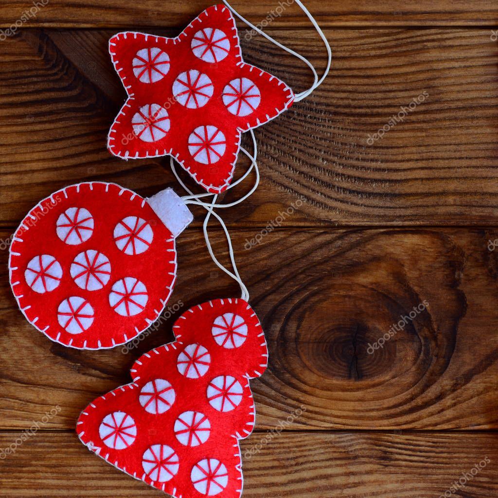Homemade Christmas Crafts Made From Red And White Felt Sheets Felt homemade-christmas-crafts-made-from-red-and-white-felt-sheets-felt