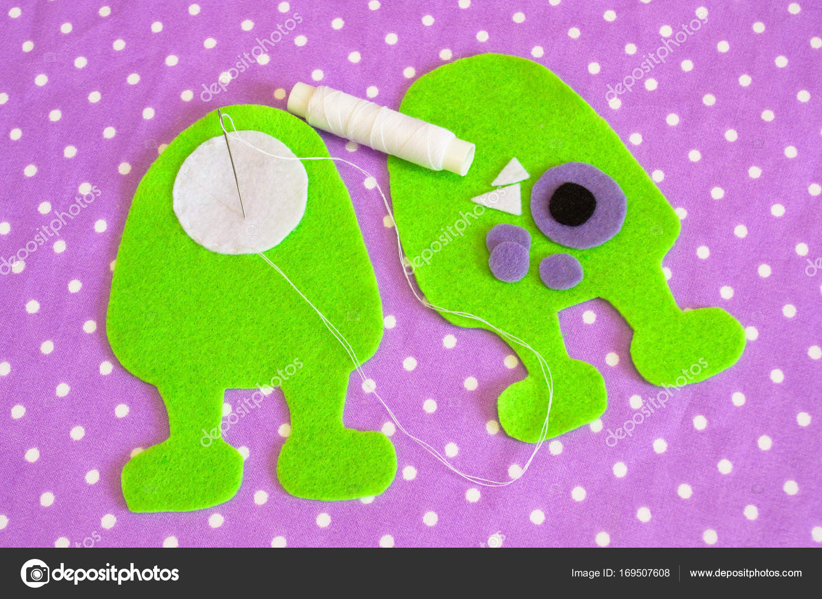 TITLE图库插图© 作者OnlyZoia #169507608, image size:1600x1167