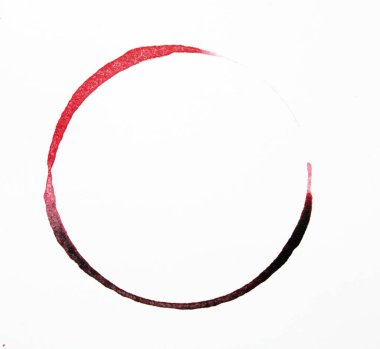 Beyaz arka planda kahve fincanı lekesi