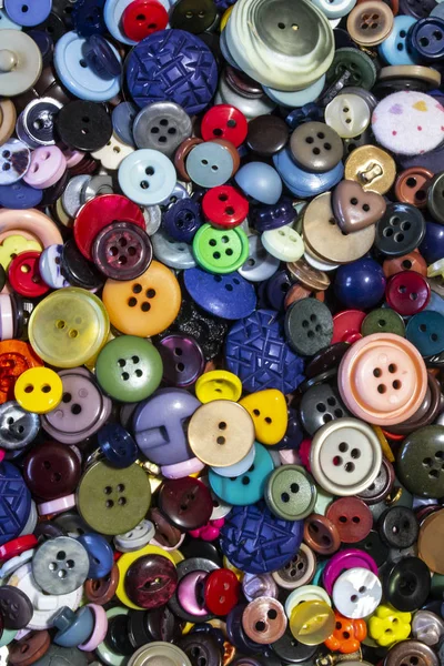 Een Verzameling Van Veelkleurige Verschillende Grootte Knoppen — Stockfoto