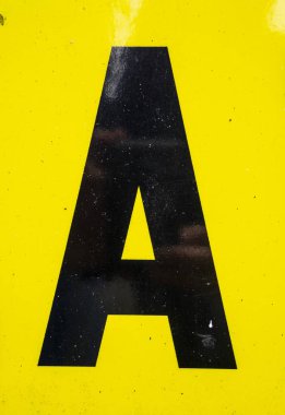 Sıkıntılı Durum Tipografisi ile Yazılan Sözcükler Bulundu Harf A