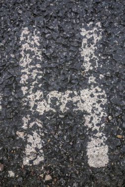 Sıkıntılı Durum Tipografisi ile Yazılan Sözcükler H Harfi Bulundu