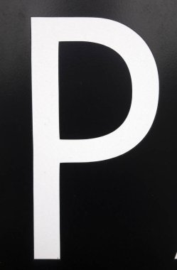 Sıkıntılı Durum Tipografisi ile Yazılan Sözcükler Bulundu P Harfi