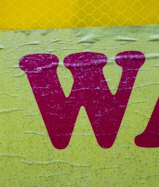 Sıkıntılı Durum Tipografisi ile Yazılan Sözcükler W Harfi Bulundu