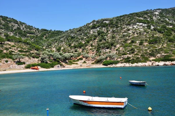 Gerakas beach eller bay den ensamma delen av Alonissos ön — Stockfoto