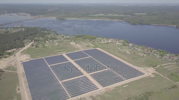 Sonnenkollektoren, Paneele — Stockvideo