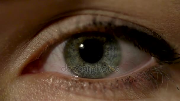 Γυναικών ματιών / όμορφη μεγάλα μάτια / μάτια — Αρχείο Βίντεο