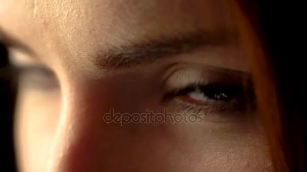 Weibliches Auge / schöne große Augen / Augen — Stockvideo