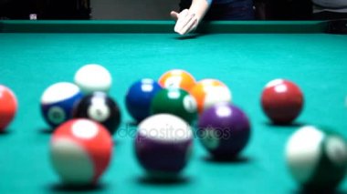 Amerikan bilardo topu isabet