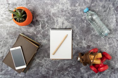 Katlama fitness programı. Antrenman planı yapıyorum. Ev antrenmanı. Evde fitness var. Üst.