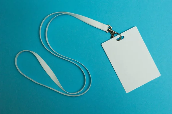 Mavi arka plan ile ad etiketi