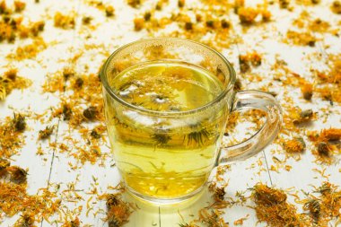 Bitki çayı ve tıbbi calendula, Homeopati ve aromaterapi Kuru çiçekler.