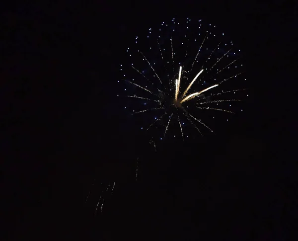 Fireworks of the celebrations of a city. — Stock Photo, Image