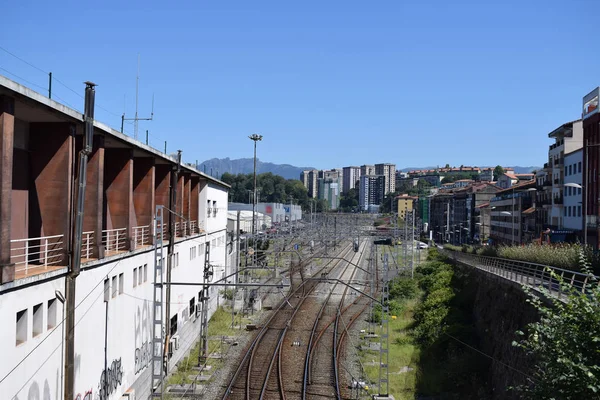 Bir kentin endüstriyel Demiryolları.