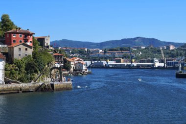 Halklar kıyıları.