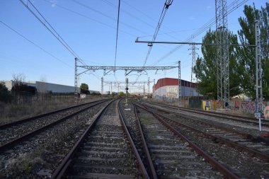 terk edilmiş tren yolu.