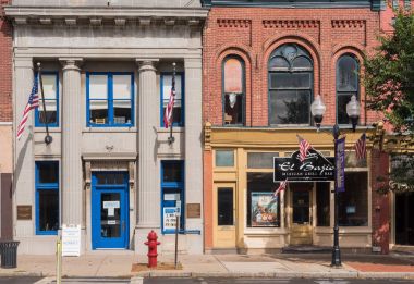 Seneca Falls NY Vitrin camekanlar