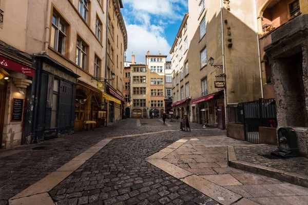Restauranger och butiker i Lyon — Stockfoto