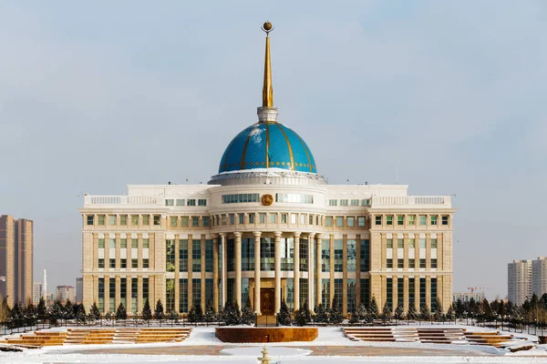 Rezydencja prezydenta Republiki Kazachstanu Ak Orda w Astana, Kazachstan — Zdjęcie stockowe