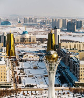 İkamet Ak Orda, bakanlıklar ev ve Nur-Jol Bulvarı ile Baiterek anıt Astana, Kazakistan'ın Üstten Görünüm