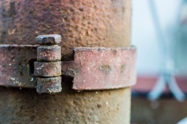 eski rustik çelik sütun civatalar