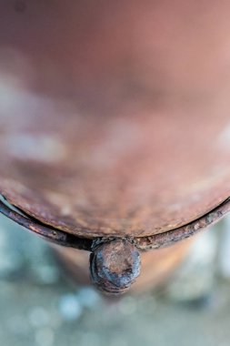 eski rustik çelik sütun civatalar