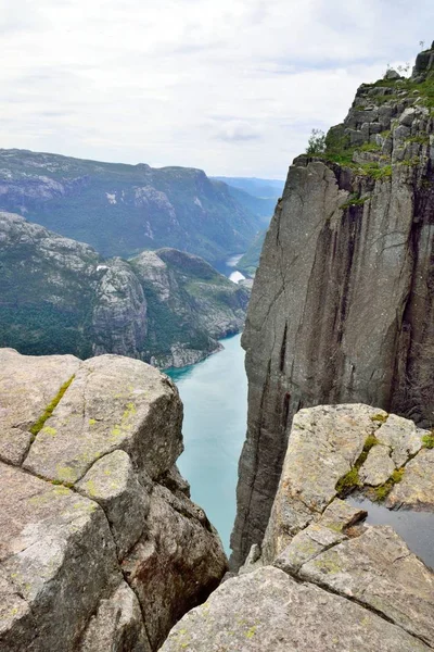 Fiord Norwegii: widok z pupit rock — Zdjęcie stockowe