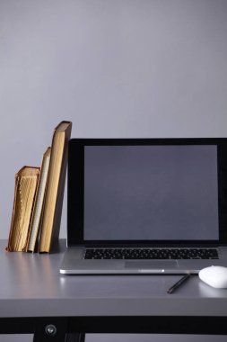 Bilgisayar ve Office belgeleri ile çalışma alanı