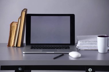 Bilgisayar ve Office belgeleri ile çalışma alanı