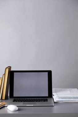 Bilgisayar ve Office belgeleri ile çalışma alanı