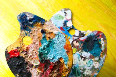 Kirli resim paleti, boşaltmak