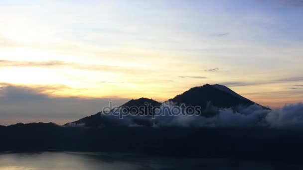 Timelapse Mount Batur wulkan Sunrise Indonezja Bali Ubud 4k — Wideo stockowe