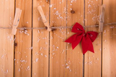 Yeni yıl arka plan üzerinde ahşap bir masa