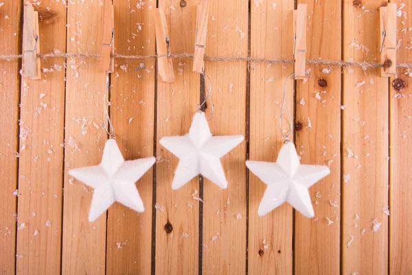 Yeni yıl arka plan üzerinde ahşap bir masa