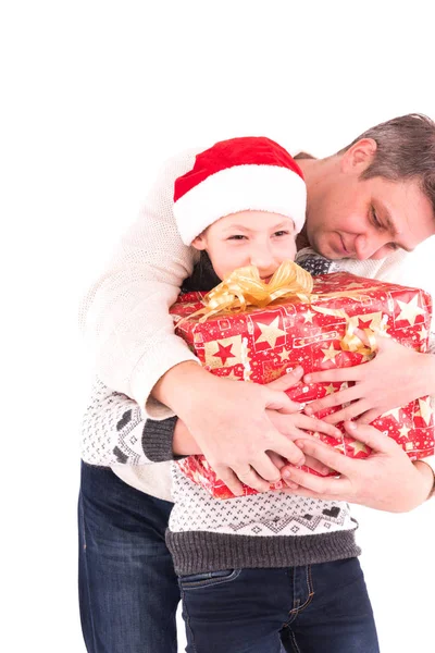 Père et fille avec un cadeau de Noël — Photo